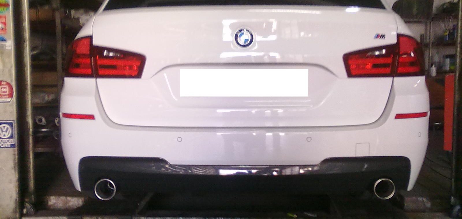 Stainless steel tips on a Bmw 320d at Escapcar at Povoa do Varzim