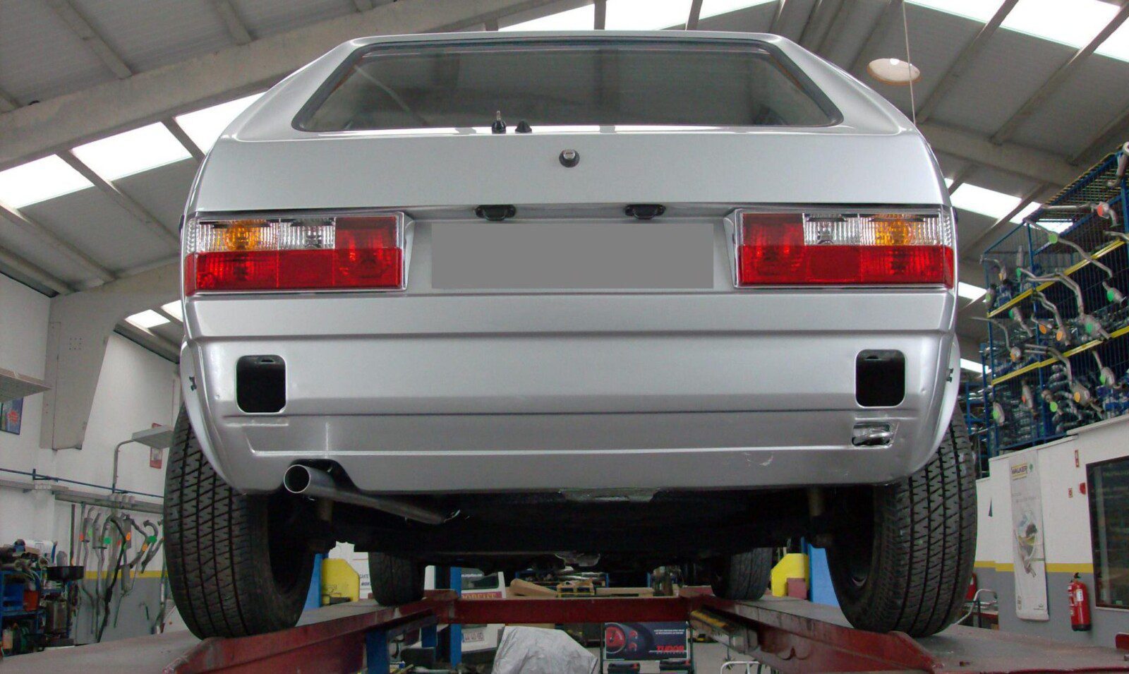 Application of a Hotline on a Vw Golf II