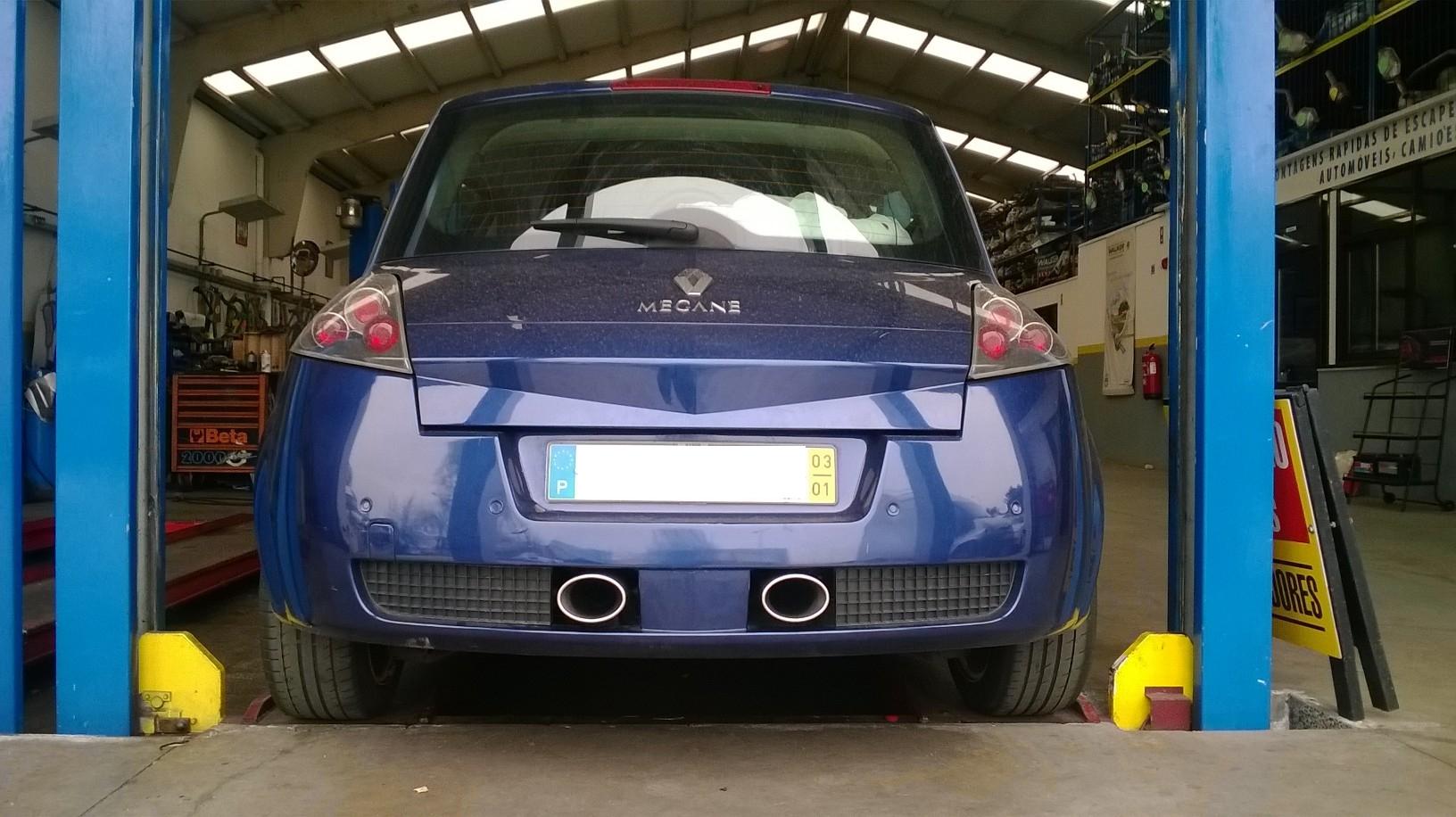 Application 2 central outputs Renault Megane