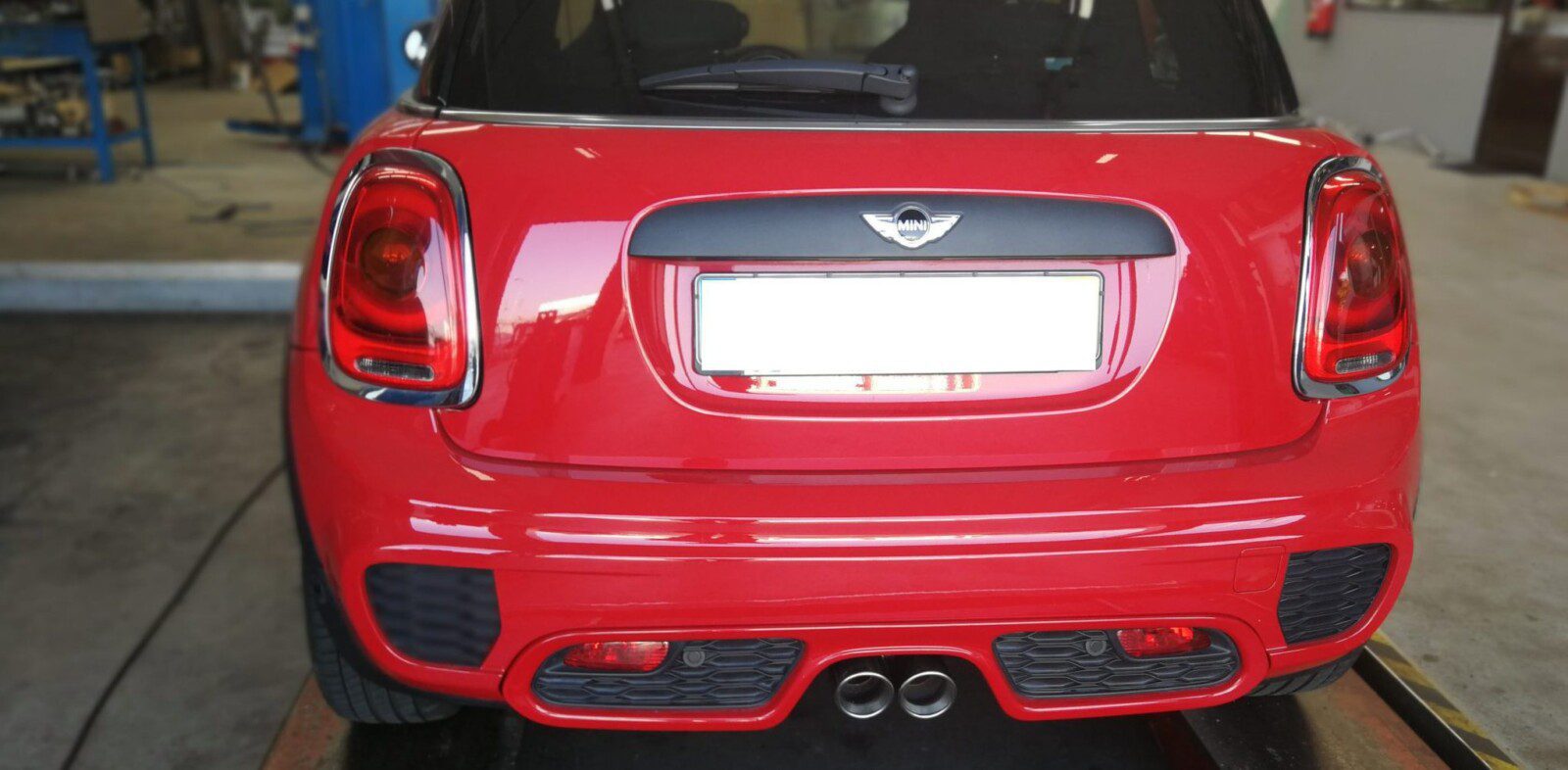 APLICAÇÃO DE SILENCIOSO E PONTEIRAS IMPORSPEED EM MINI COOPER 1.2 DE 2015