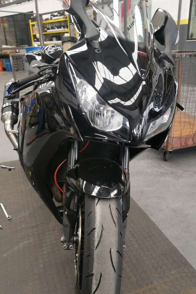 APLICAÇÃO DE PONTEIRA EM CBR 1000 RR